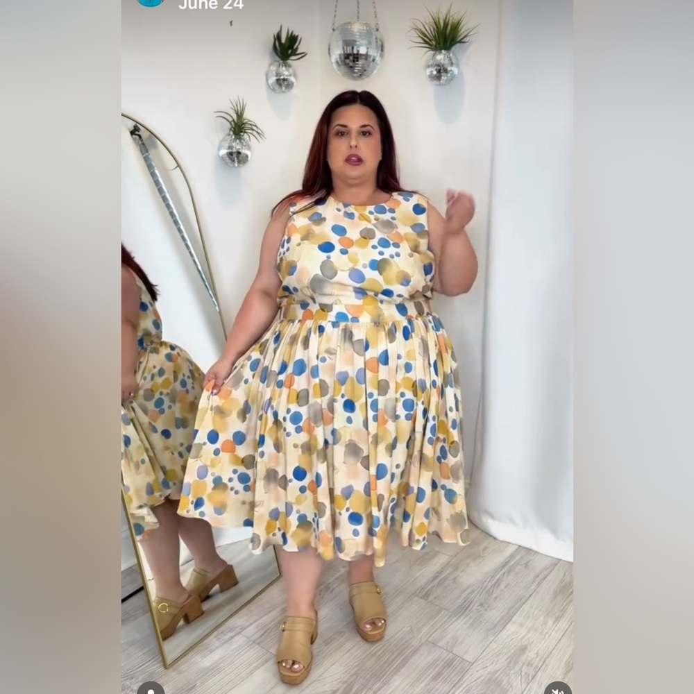 Plus Sleeveless A-Line Midi Dress